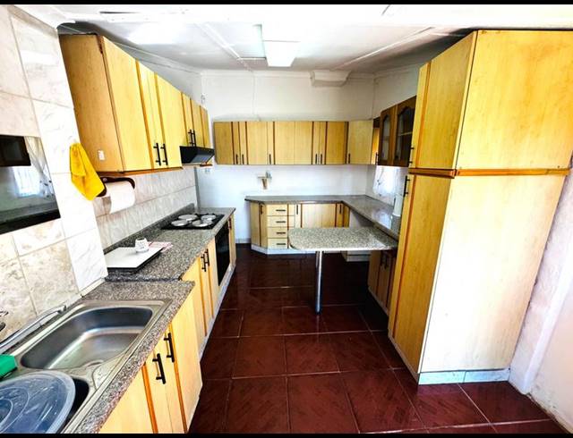 2 BEDROOM HOUSE FOR SALE IN WILLOWTON